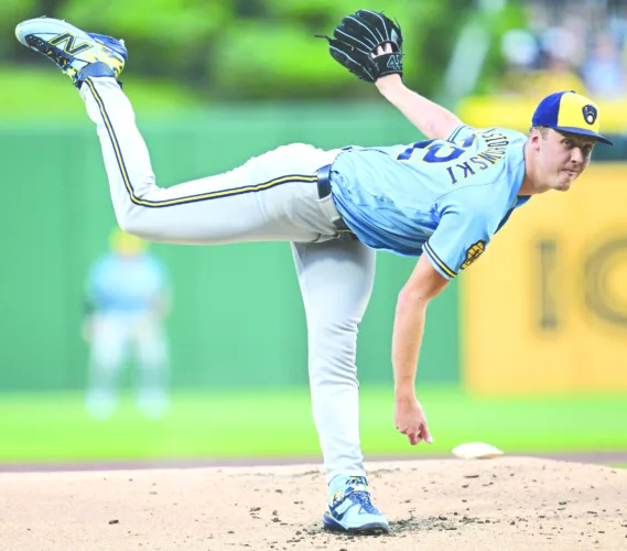 Brewers clinch NL Central, look for No. 1 playoff seed